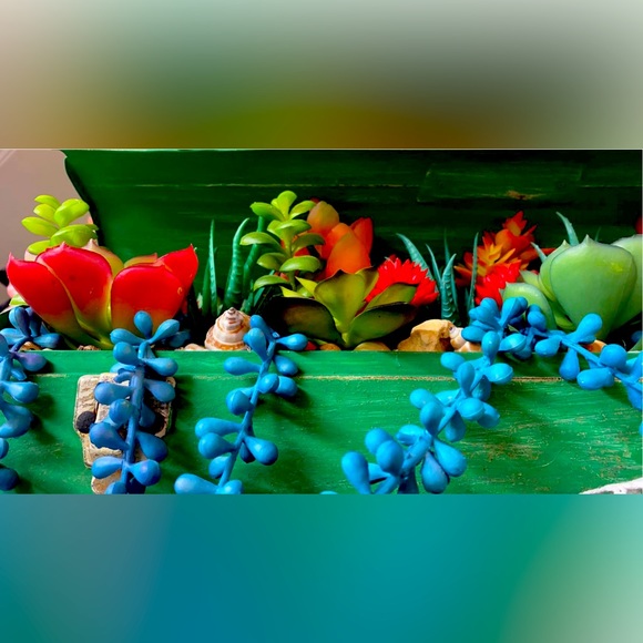 Vintage Craftsman Tool Box, with rustic finish, fake succulents - Picture 6 of 8